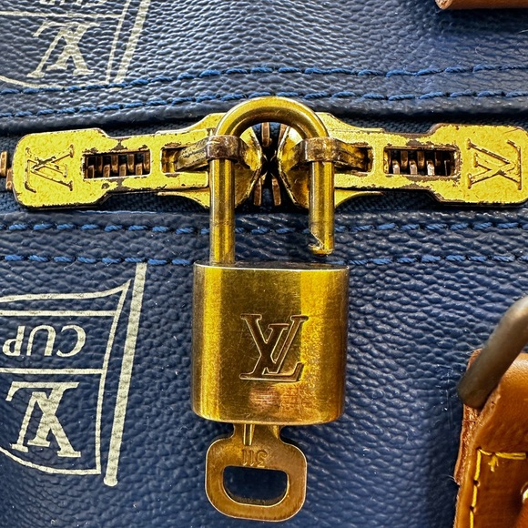 LOUIS VUITTON 45 Vintage Americas Cup Keepall Dust Bag, Lock & Key & Tag EUC - Picture 10 of 17